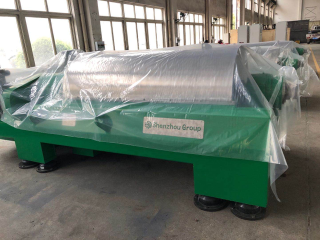 Customized Horizontal Continuous Screw Decanter Centrifuge with Factory Prices